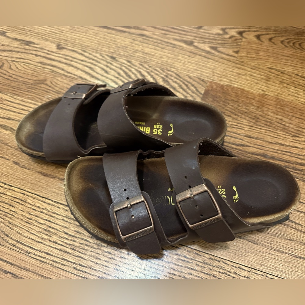 Birkenstock size 35 L4